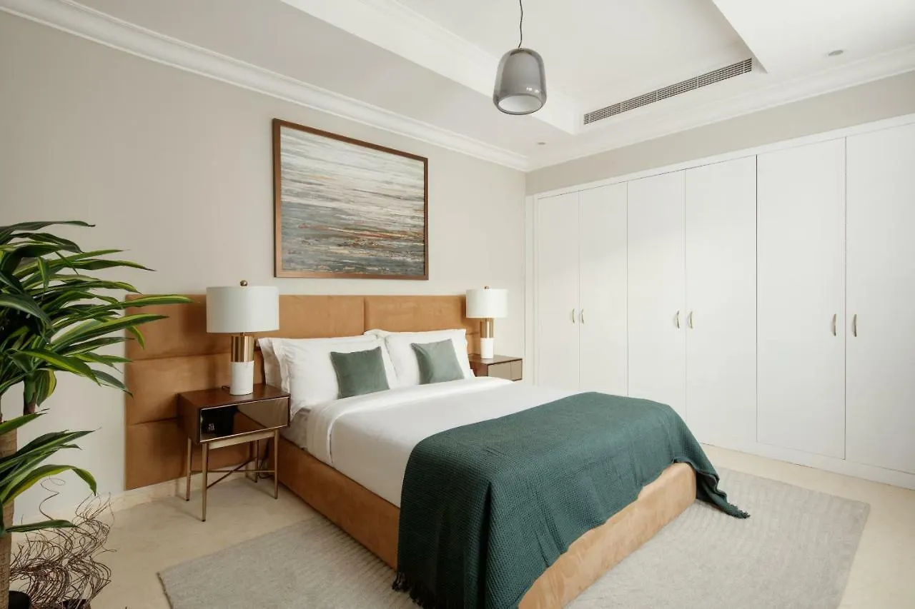 Fantastay Villa With Private Beach - Palm Jumeirah Dubai