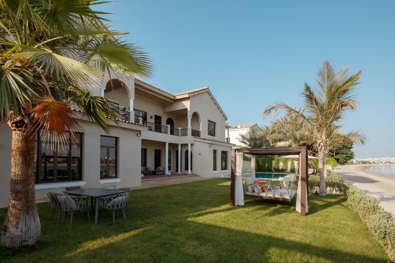 Fantastay Villa With Private Beach - Palm Jumeirah Dubai